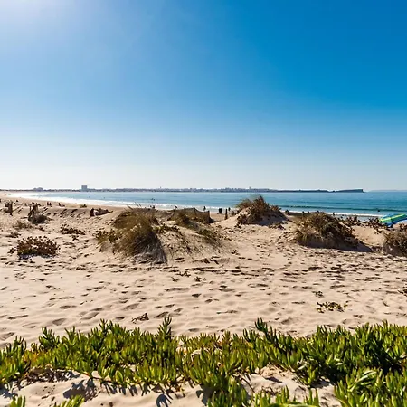 Διαμέρισμα Pointsurprise House 2